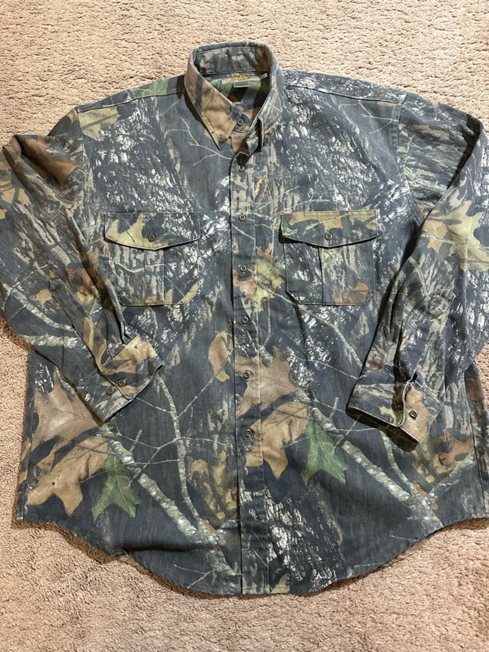 No Trace Vintage Men’s Camo Mossy Oak Button Down Size XL Made In USA Dan River
